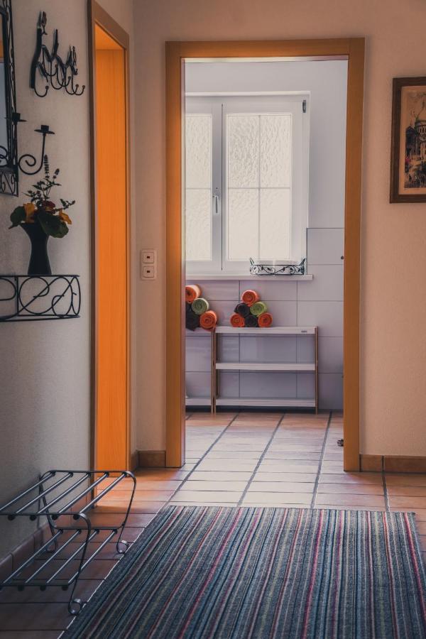 Coraline -Koblach, 6-10 P, 3 Schlafzimmer, Kueche, Riesige Terrasse, Parkplatz, Wifi, Stellplatz Ski Exterior foto